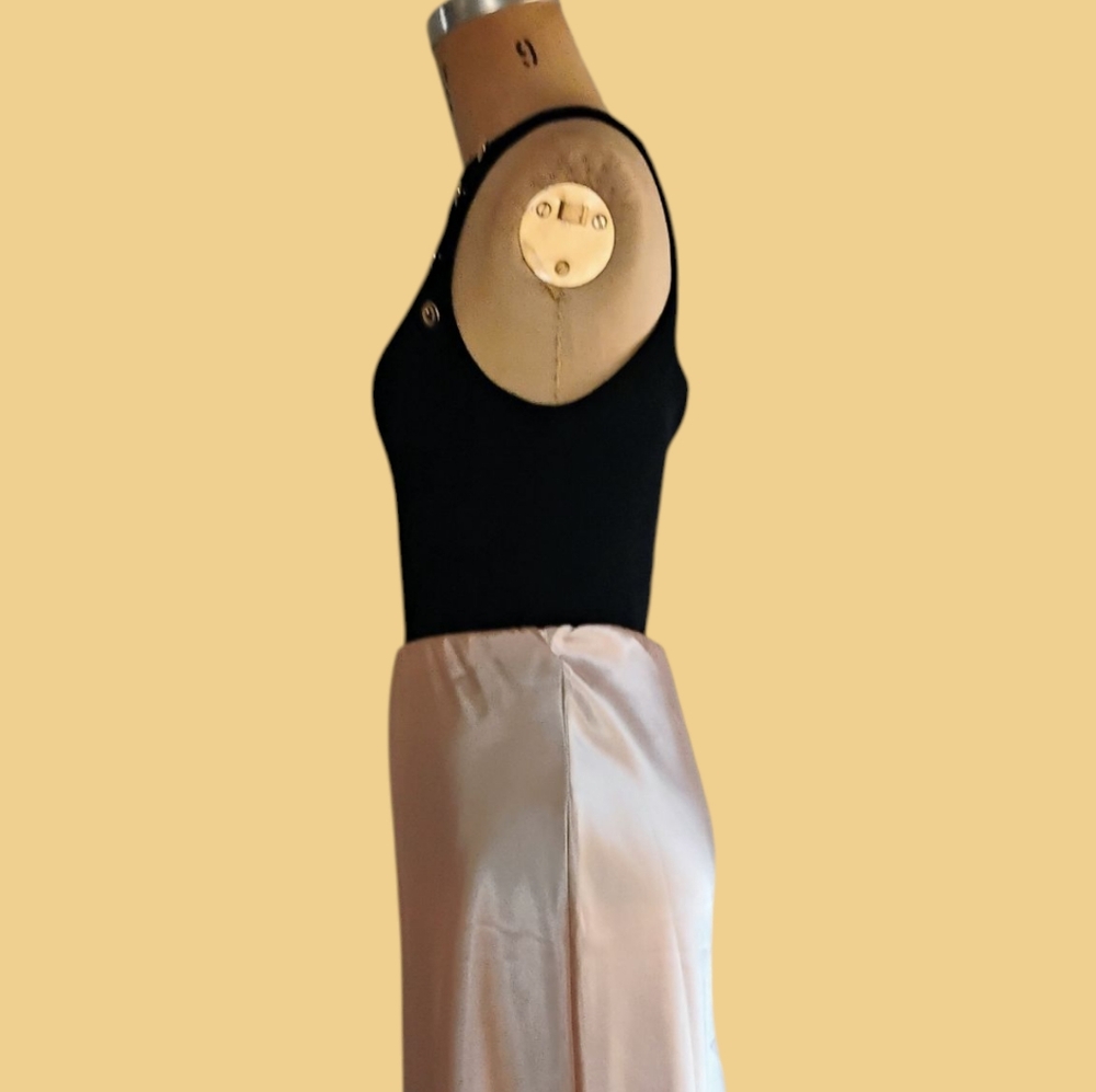 Michael Kors Black Ribbed Sweater Tank Top with Gold Buttons - Picture 3 of 10